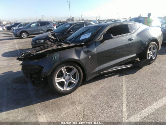 Chevrolet Camaro 1lt 2018 1G1FB1RX0J0183887 Image 2