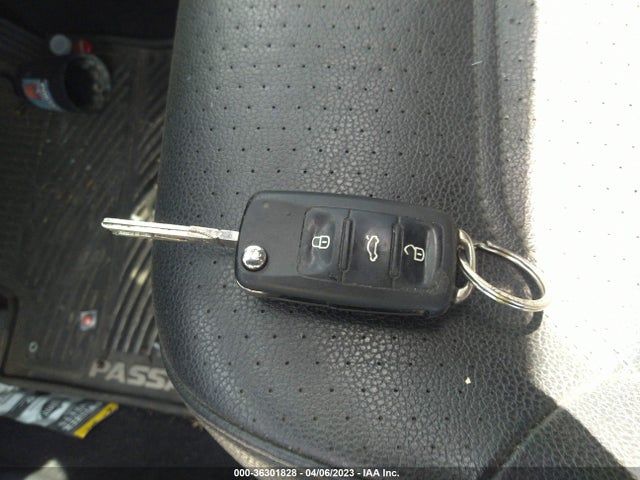 1VWBT7A32EC041105 Volkswagen Passat Se W/sunroof