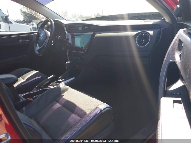 Toyota COROLLA SE 2018 5YFBURHE5JP790016 Image 5