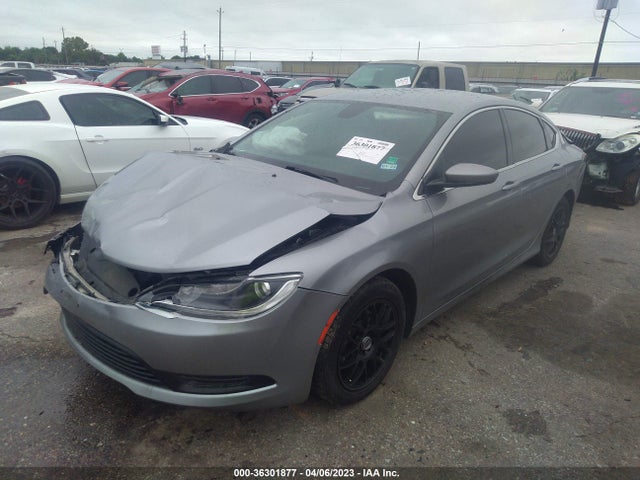 Chrysler 200 Touring 2016 1C3CCCFB7GN189360 Image 2