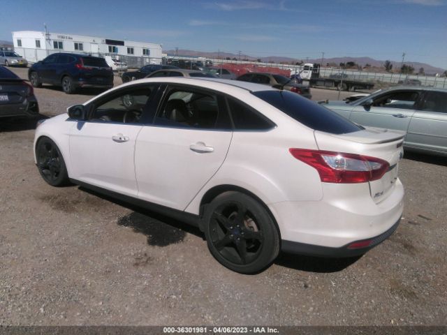 1FADP3J28EL123118 Ford Focus Titanium