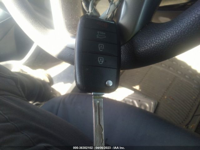 KNADM4A35E6336010 KIA RIO LX