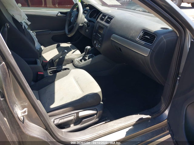 3VW2B7AJ2HM206476 Volkswagen Jetta 1.4t S