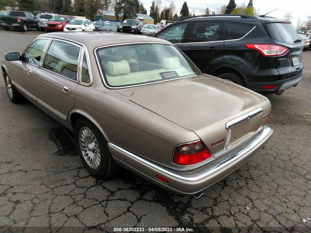 1997 JAGUAR XJ VANDEN PLAS VIN: SAJKX624XVC798764