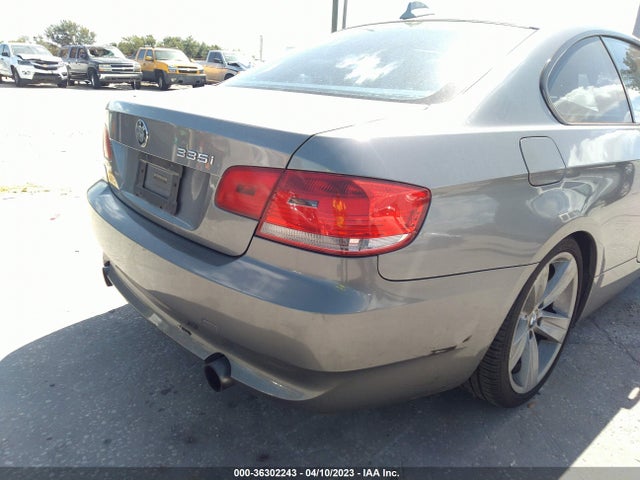 2009 BMW 3 SERIES 335I VIN: WBAWB73529P044720