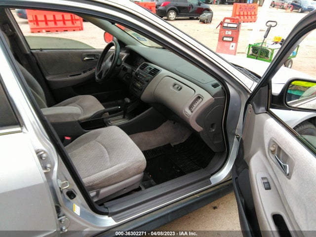 2002 HONDA ACCORD SDN LX VIN: 1HGCG564X2A034199