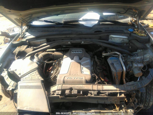 WA1DGAFP8EA124052 Audi Q5 Premium Plus