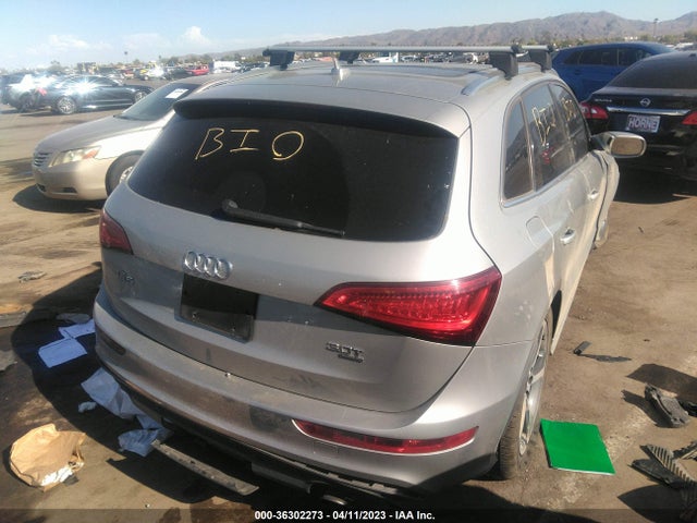 WA1DGAFP8EA124052 Audi Q5 Premium Plus