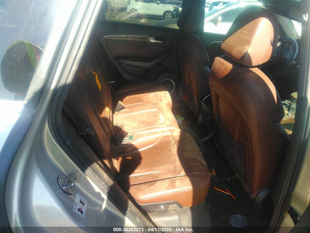 WA1DGAFP8EA124052 Audi Q5 Premium Plus
