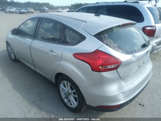 Ford FOCUS SE 2015 1FADP3K21FL270770 Image 3