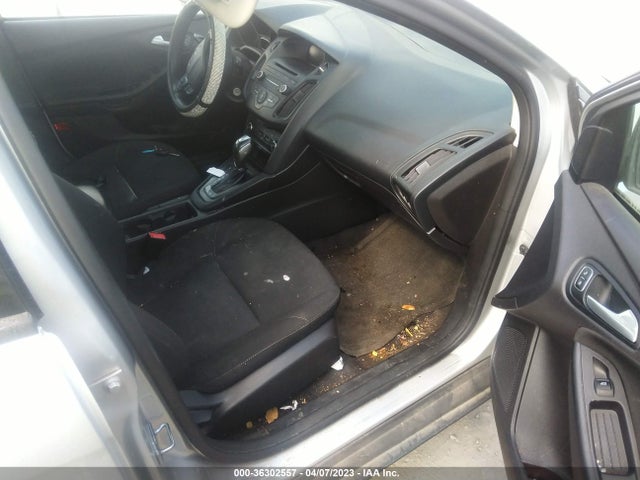 Ford FOCUS SE 2015 1FADP3K21FL270770 Image 5