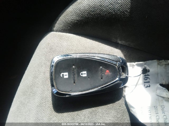 Chevrolet EQUINOX LS 2018 2GNAXHEV3J6231994 Image 11