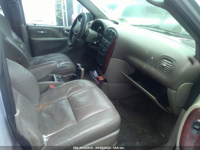 2002 CHRYSLER TOWN & COUNTRY LIMITED VIN: 2C8GP64L82R565766