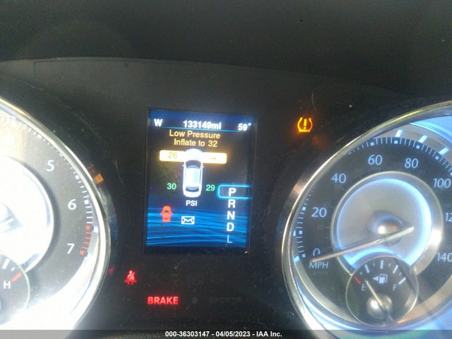 Chrysler 300 2014 2C3CCAAG2EH347052 Image 8