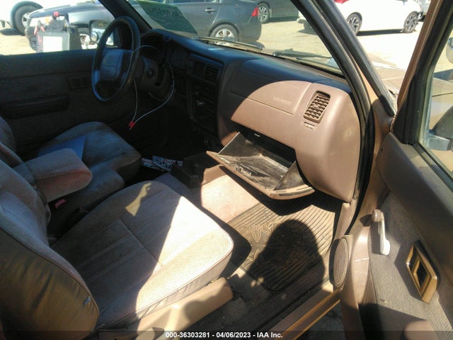 1999 TOYOTA TACOMA VIN: 4TAVL52N4XZ411020