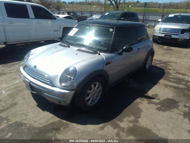 2004 MINI COOPER HARDTOP VIN: WMWRC33474TJ56309