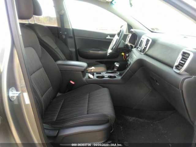 KNDPMCAC1H7271424 KIA Sportage Lx