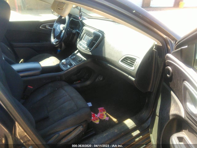 Chrysler 200 Limited 2015 1C3CCCAB6FN687832 Image 5