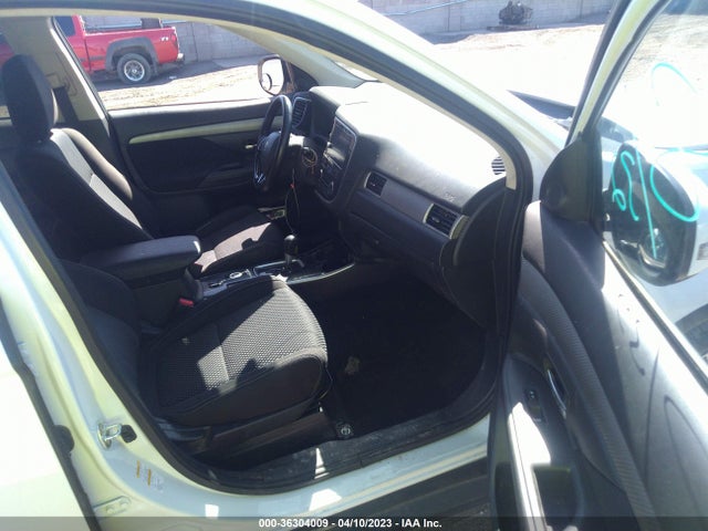 JA4AZ3A30HZ020772 Mitsubishi Outlander Se/sel
