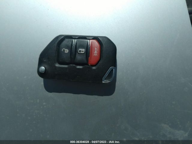 1C4HJXEN7KW586094 Jeep Wrangler Unlimited Sahara