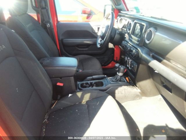 1C4HJXEN7KW586094 Jeep Wrangler Unlimited Sahara