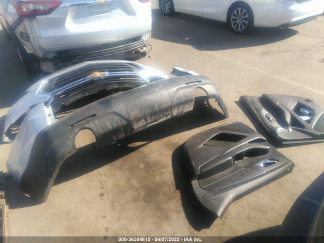 Chevrolet Traverse Ls 2018 1GNERFKW9JJ216903 Image 4