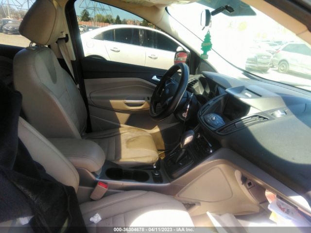 1FMCU9GX8GUC49699 Ford ESCAPE SE