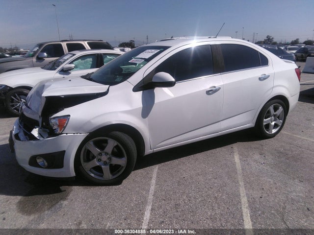 Chevrolet SONIC LTZ 2016 1G1JE5SB5G4143636 Image 2