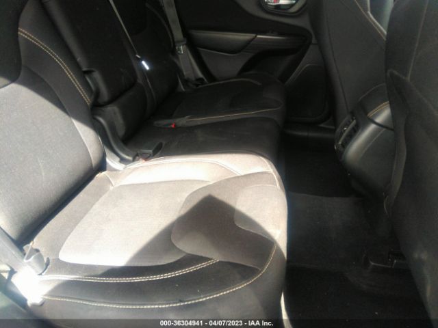 1C4PJLCB0FW655615 Jeep Cherokee Latitude