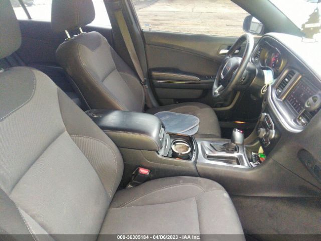 2C3CDXBGXJH144001 Dodge Charger Sxt