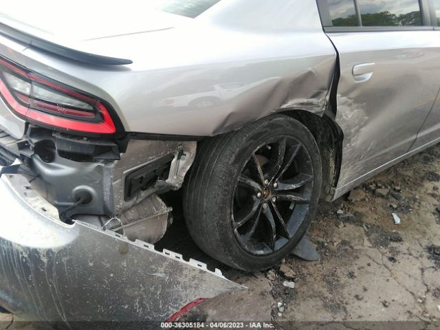 2C3CDXBGXJH144001 Dodge Charger Sxt