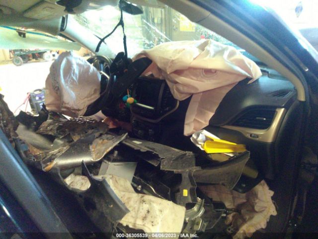 1C4PJMDS4FW752272 Jeep Cherokee Limited