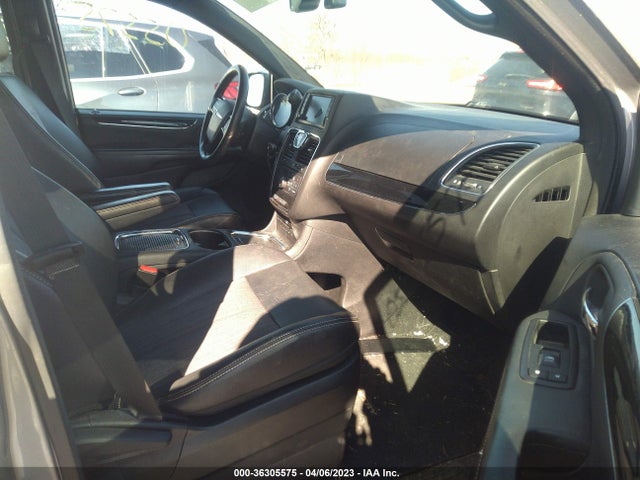 2C4RC1HG4ER236315 Chrysler Town & Country S