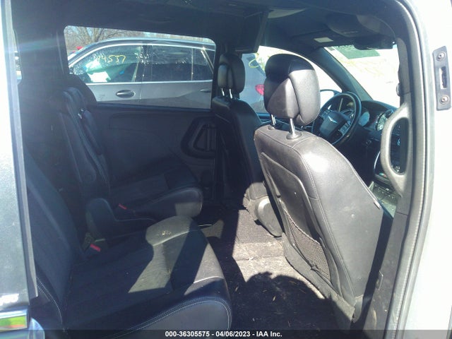 2C4RC1HG4ER236315 Chrysler Town & Country S
