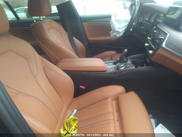WBAJE5C55JWA94286 BMW 5 Series 540i