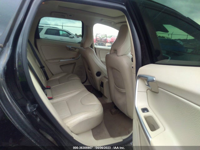 2010 VOLVO XC60 3.2L VIN: YV4982DL2A2052085