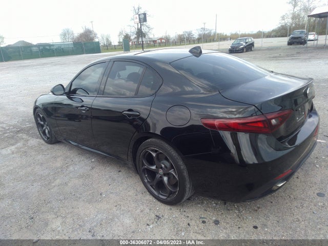2017 Alfa Romeo Giulia, VIN: ZARFAECN4H7552153