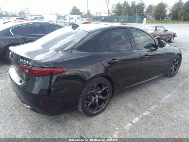 2017 Alfa Romeo Giulia, VIN: ZARFAECN4H7552153
