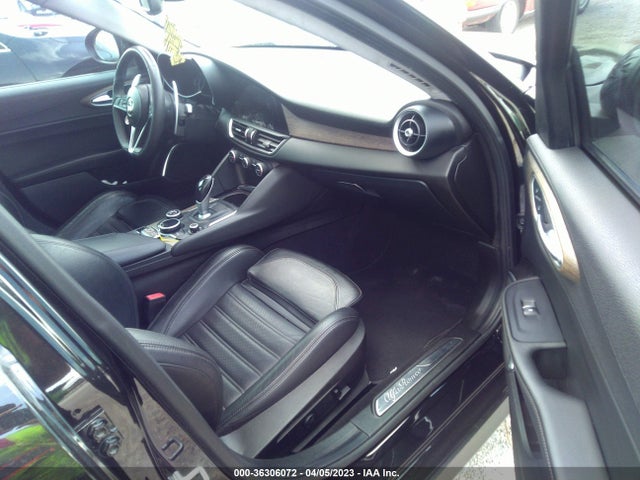 2017 Alfa Romeo Giulia, VIN: ZARFAECN4H7552153