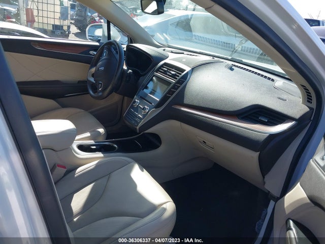2017 Lincoln MKC, VIN: 5LMCJ2C94HUL69389