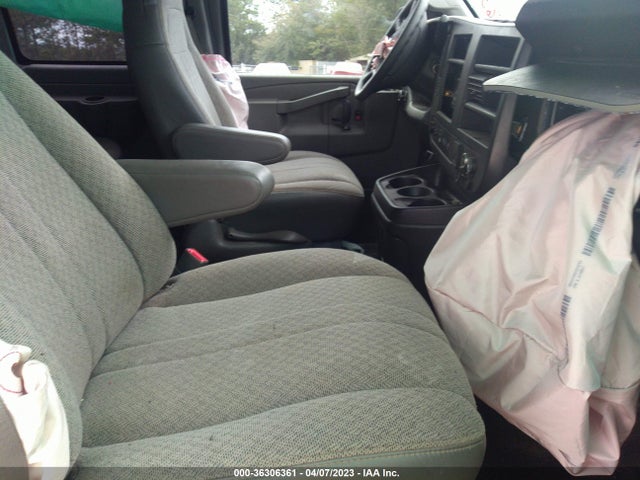 Chevrolet Express Passenger Lt 2017 1GAZGMFG8H1260188 Image 6