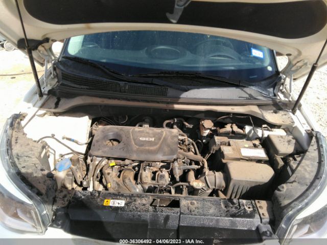 KNDJN2A28H7411876 KIA Soul Base