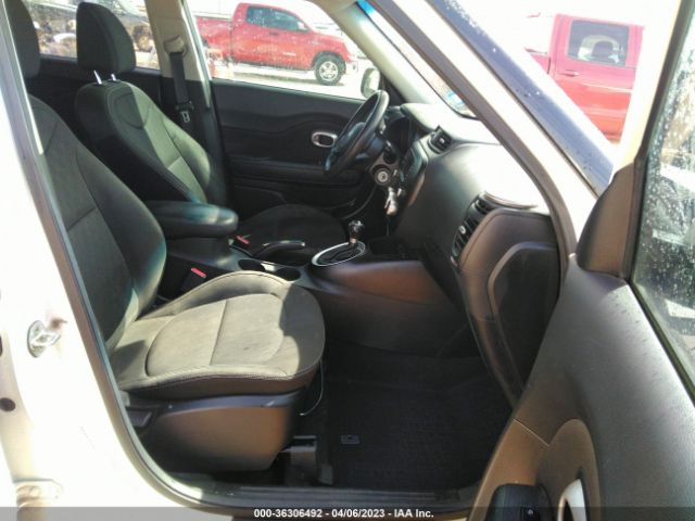 KNDJN2A28H7411876 KIA Soul Base