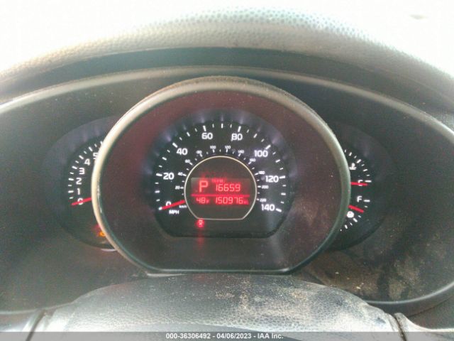 KNDJN2A28H7411876 KIA Soul Base