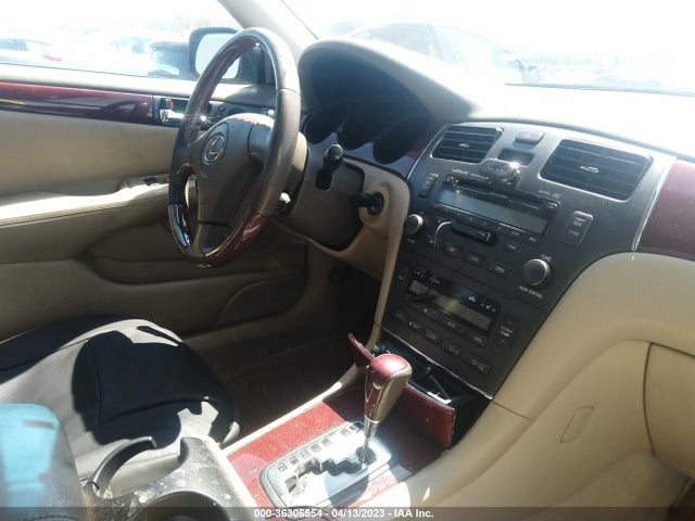 2002 LEXUS ES 300 VIN: JTHBF30G525023462