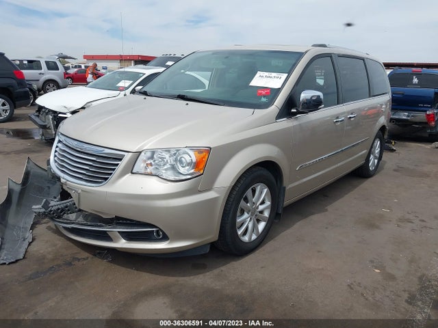 2C4RC1GGXGR159860 Chrysler Town & Country Limited Platinum