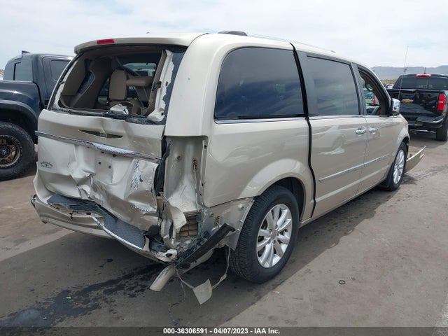 2C4RC1GGXGR159860 Chrysler Town & Country Limited Platinum