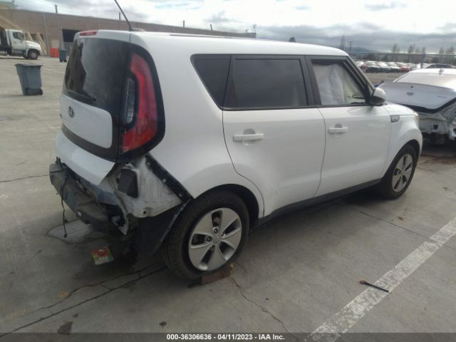 KNDJN2A2XF7221042 KIA Soul Base