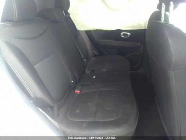 KNDJN2A2XF7221042 KIA Soul Base