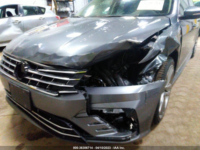 1VWDT7A32HC038976 Volkswagen Passat R-line W/comfort Pkg